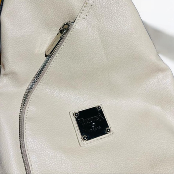 Valentina Leather Convertible Sling/Backpack - Picture 3 of 6